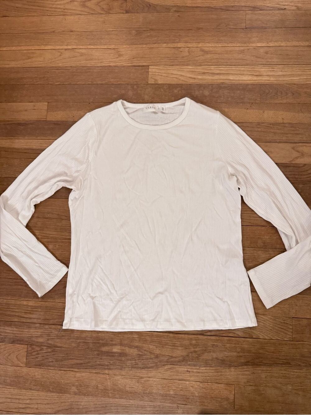 Cyrus Women's White Ribbed Long Sleeve Top - Size XL
 b59